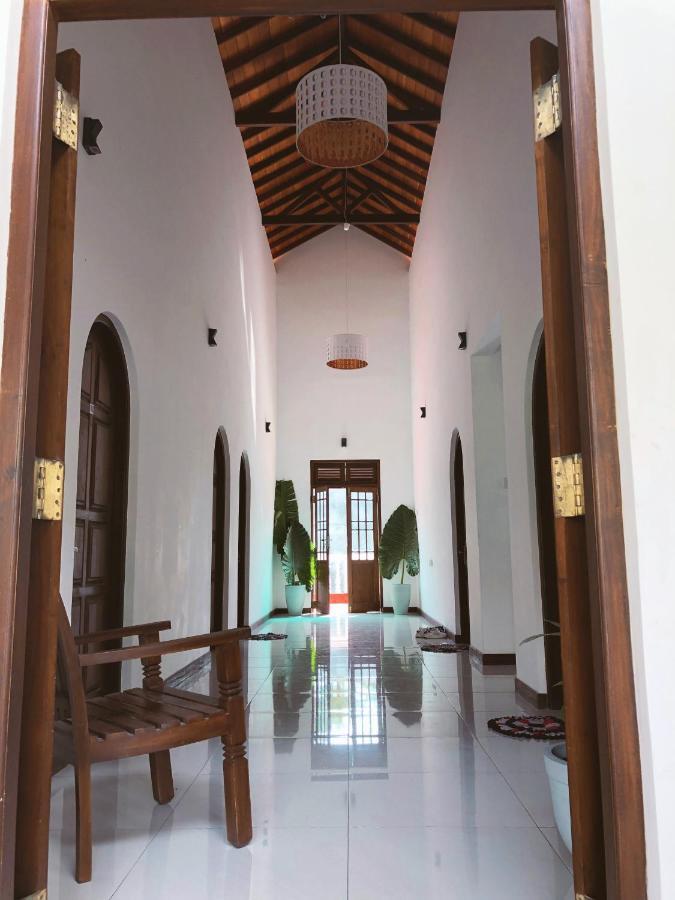 Sritaly Inn Mirissa Exterior photo